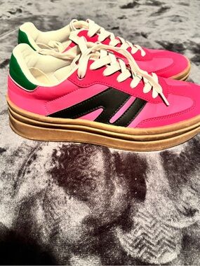 La Sheelah - Now or Never Platform Sneakers - Fuchsia, Black, Green - 10